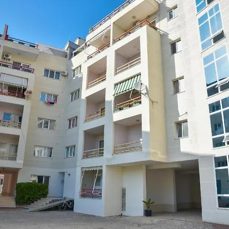 Sunshine * Golem (Tirana)